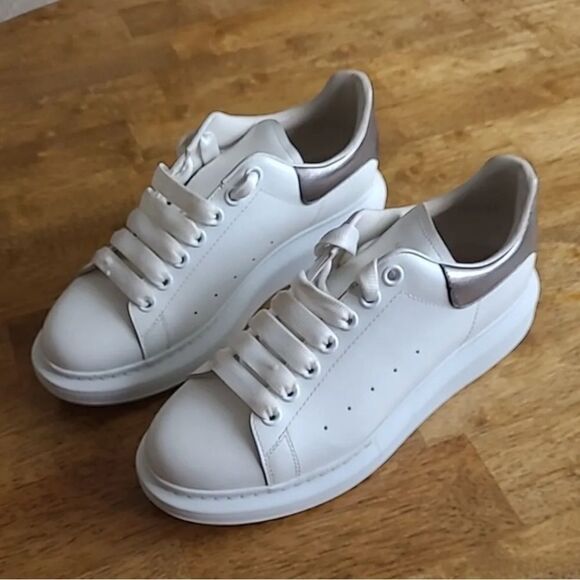 Alexander McQueen sneakers - Picture 1 of 6
